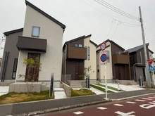 【神奈川県/大和市福田】大和市福田2丁目　新築戸建　3号棟/全7棟 外観：写真中央　3号棟/全7棟