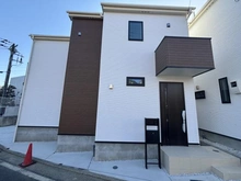 【神奈川県/横浜市戸塚区上矢部町】戸塚区上矢部町4期　新築戸建て　1号棟/全3棟 外観：写真中央　1号棟/全3棟