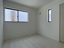 【神奈川県/横浜市戸塚区上矢部町】戸塚区上矢部町4期　新築戸建　2号棟/全3棟 洋室：約5.3帖