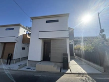 【神奈川県/横浜市戸塚区上矢部町】戸塚区上矢部町4期　新築戸建て　3号棟/全3棟 外観：写真中央　3号棟/全3棟