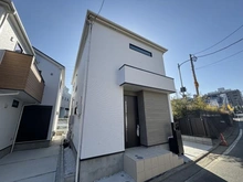 【神奈川県/横浜市戸塚区上矢部町】戸塚区上矢部町4期　新築戸建て　3号棟/全3棟 外観：写真中央　3号棟/全3棟