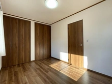 【神奈川県/横浜市戸塚区前田町】戸塚区前田町　中古戸建 洋室：1階　約6.0帖