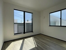 【神奈川県/横浜市戸塚区汲沢】戸塚区汲沢4丁目　新築戸建 洋室：約6.0帖