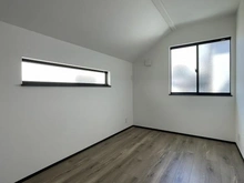 【神奈川県/横浜市戸塚区汲沢】戸塚区汲沢4丁目　新築戸建 洋室：約5.0帖