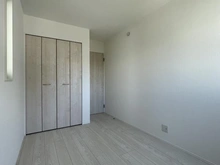 【神奈川県/横浜市泉区中田南】泉区中田南2丁目　新築戸建　3号棟/全3棟 洋室：約5.1帖　北東側