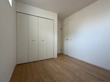 【神奈川県/茅ヶ崎市香川】茅ヶ崎市香川1丁目5期　新築戸建　1号棟/全2棟 サービスルーム(納戸)：約5.0帖　洋室5.0帖の隣