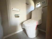 【神奈川県/横浜市南区中里】南区中里2丁目　新築戸建 トイレ：１Ｆ