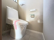 【神奈川県/横浜市南区中里】南区中里2丁目　新築戸建 トイレ：２Ｆ