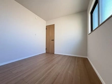 【神奈川県/横浜市南区中里】南区中里2丁目　新築戸建 洋室：約5.3帖