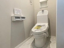 【神奈川県/茅ヶ崎市香川】茅ヶ崎市香川5丁目　新築戸建　2号棟/全10棟 トイレ：2F
