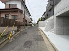 【神奈川県/横浜市戸塚区平戸町】戸塚区平戸町　新築戸建　A号棟/全2棟 前面道路