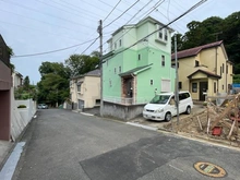 【神奈川県/横浜市戸塚区戸塚町】戸塚区戸塚町　新築戸建　1号棟/全3棟 前面道路