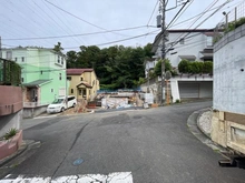 【神奈川県/横浜市戸塚区戸塚町】戸塚区戸塚町　新築戸建　1号棟/全3棟 前面道路
