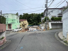 【神奈川県/横浜市戸塚区戸塚町】戸塚区戸塚町　新築戸建　2号棟/全3棟 前面道路