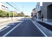 【神奈川県/横浜市戸塚区戸塚町】戸塚区戸塚町　新築戸建　2号棟/全2棟 前面道路