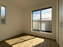 【神奈川県/横浜市港南区日野】港南区日野2丁目 新築戸建 全1棟 洋室