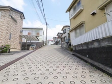 【神奈川県/横浜市港南区日野】港南区日野2丁目 新築戸建 全1棟 前面道路