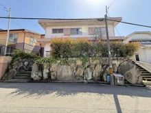 【大阪府/吹田市千里山東】吹田市千里山東一丁目　売戸建て 外観：中央　一区画