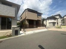 【大阪府/吹田市円山町】吹田市円山町　新築未入居戸建て 外観：全1区画　中央