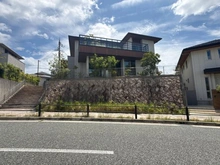【大阪府/箕面市森町南】箕面市森町南2丁目　中古戸建 外観：中央　一区画