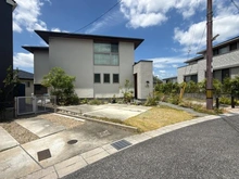 【大阪府/箕面市森町南】箕面市森町南2丁目　中古戸建 外観：中央　一区画