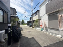【大阪府/箕面市石丸】箕面市石丸2期1号棟 前面道路