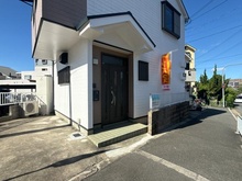 【大阪府/吹田市山田東】大阪府吹田市山田東1丁目　中古戸建 アプローチ：一区画　中央