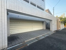 【大阪府/吹田市高野台】吹田市高野台三丁目　中古戸建 駐車場