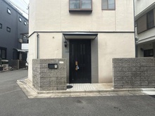 【大阪府/吹田市川岸町】吹田市川岸町　中古戸建 アプローチ