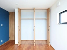 【大阪府/吹田市千里山西】千里山西三丁目　戸建 洋室