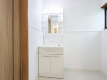 【大阪府/吹田市千里山東】吹田市千里山東1丁目　中古戸建 洗面所