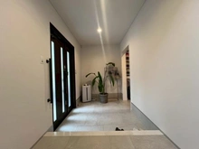 【兵庫県/西宮市苦楽園一番町】西宮市苦楽園一番町　中古戸建 玄関