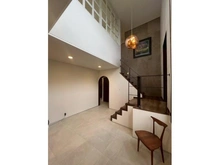 【兵庫県/西宮市苦楽園一番町】西宮市苦楽園一番町　中古戸建 玄関