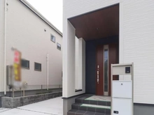 【神奈川県/横浜市青葉区鴨志田町】青葉区鴨志田町　新築戸建　2号棟 玄関