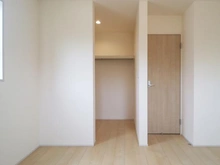 【神奈川県/横浜市青葉区鴨志田町】青葉区鴨志田町　新築戸建　2号棟 洋室：約6.2帖