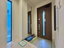 【神奈川県/横浜市青葉区青葉台】青葉区青葉台2丁目　新築戸建　1号棟 玄関