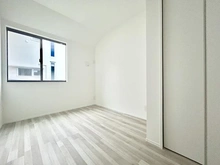 【神奈川県/横浜市青葉区青葉台】青葉区青葉台2丁目　新築戸建　2号棟 洋室：約4.0帖