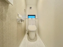 【神奈川県/横浜市青葉区青葉台】青葉区青葉台2丁目　新築戸建　2号棟 トイレ