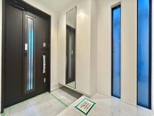 【神奈川県/横浜市青葉区青葉台】青葉区青葉台2丁目　新築戸建　2号棟 玄関