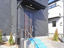 【神奈川県/横浜市青葉区藤が丘】青葉区藤が丘2丁目新築戸建て 2号棟 玄関