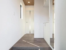 【神奈川県/横浜市青葉区藤が丘】青葉区藤が丘2丁目新築戸建て 2号棟 玄関