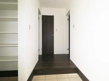 【神奈川県/大和市下鶴間】大和市下鶴間5期　新築戸建て　No.4 玄関