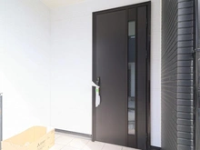 【神奈川県/大和市下鶴間】大和市下鶴間5期　新築戸建て　No.4 玄関