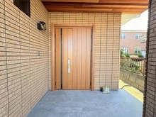 【神奈川県/横浜市青葉区若草台】青葉区若草台　中古戸建 玄関