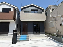 【神奈川県/相模原市中央区横山】相模原市中央区横山4丁目1期　新築戸建てNo.2 外観：全二棟右側（写真中央）