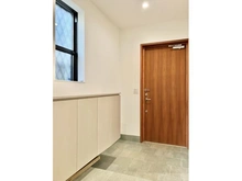 【東京都/大田区南雪谷】大田区南雪谷5丁目戸建 玄関