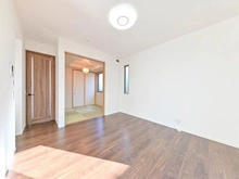 【東京都/世田谷区成城】世田谷区成城7丁目　中古戸建 リビング