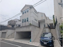 【東京都/文京区小日向】文京区小日向一丁目　中古戸建て（地下ガレージ付） 外観