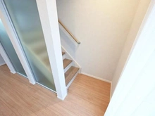 【東京都/目黒区目黒】目黒区目黒1丁目 戶建 階段