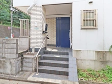 【東京都/目黒区下目黒】下目黒4丁目中古戸建 アプローチ